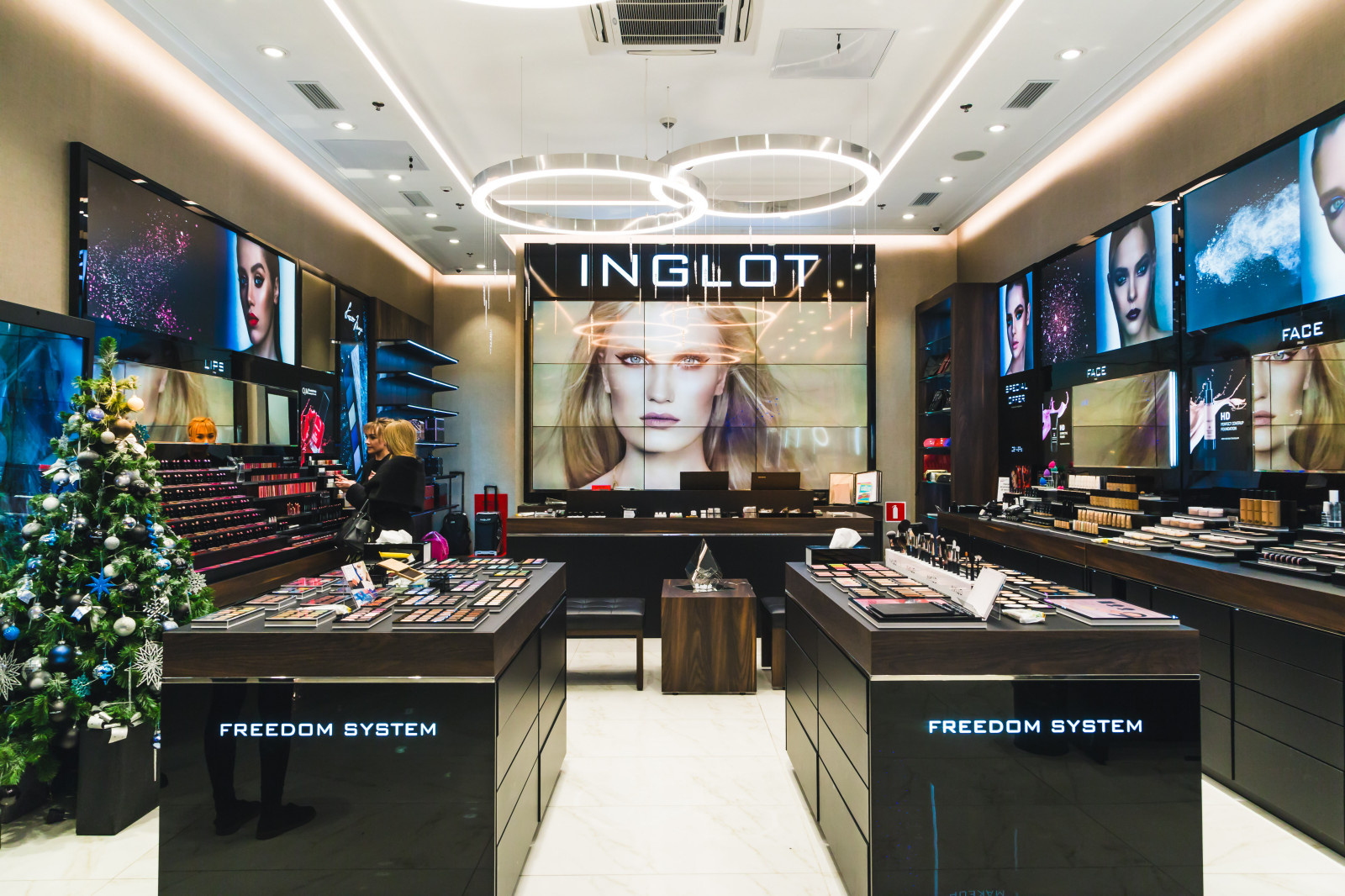 Inglot