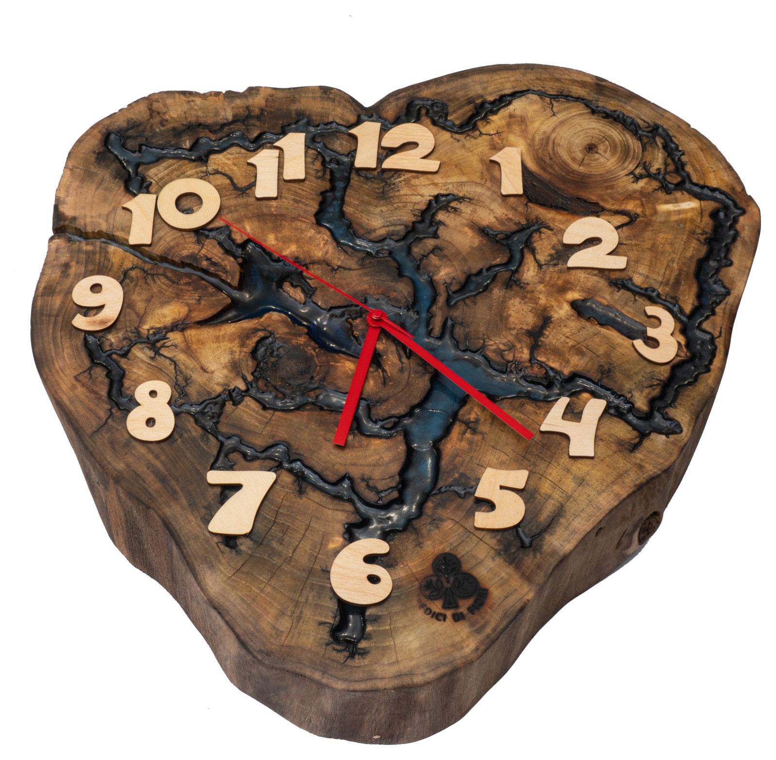 Настенные часы ручной работы