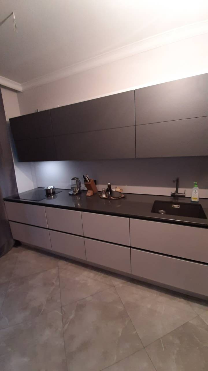 Кухня Nobilia: оттенки серого