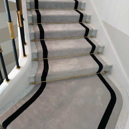 Обложка проекта: Укладка ковролина на лестницу в частном доме