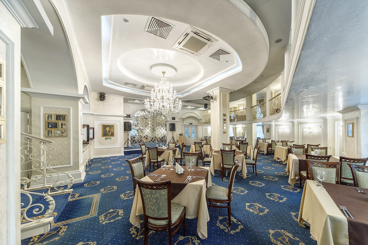 Отель Дегас