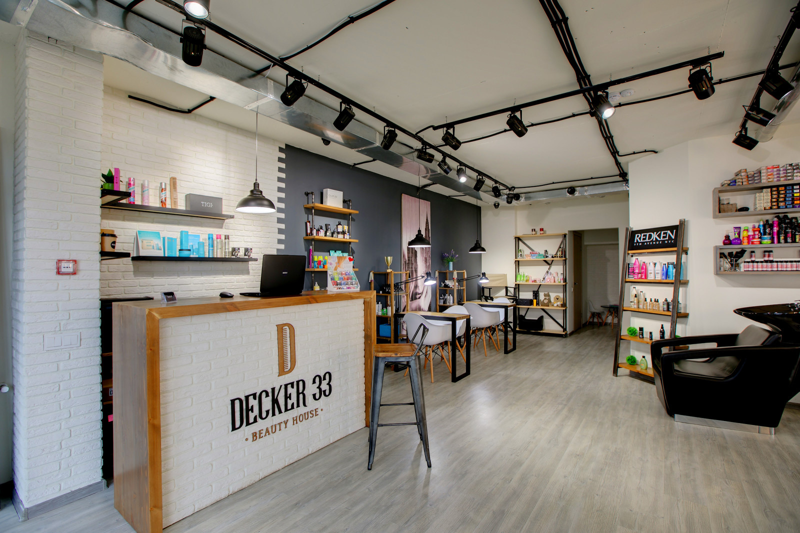 Салон красоты Decker 33