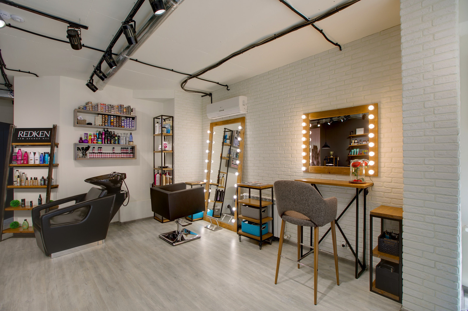 Салон красоты Decker 33