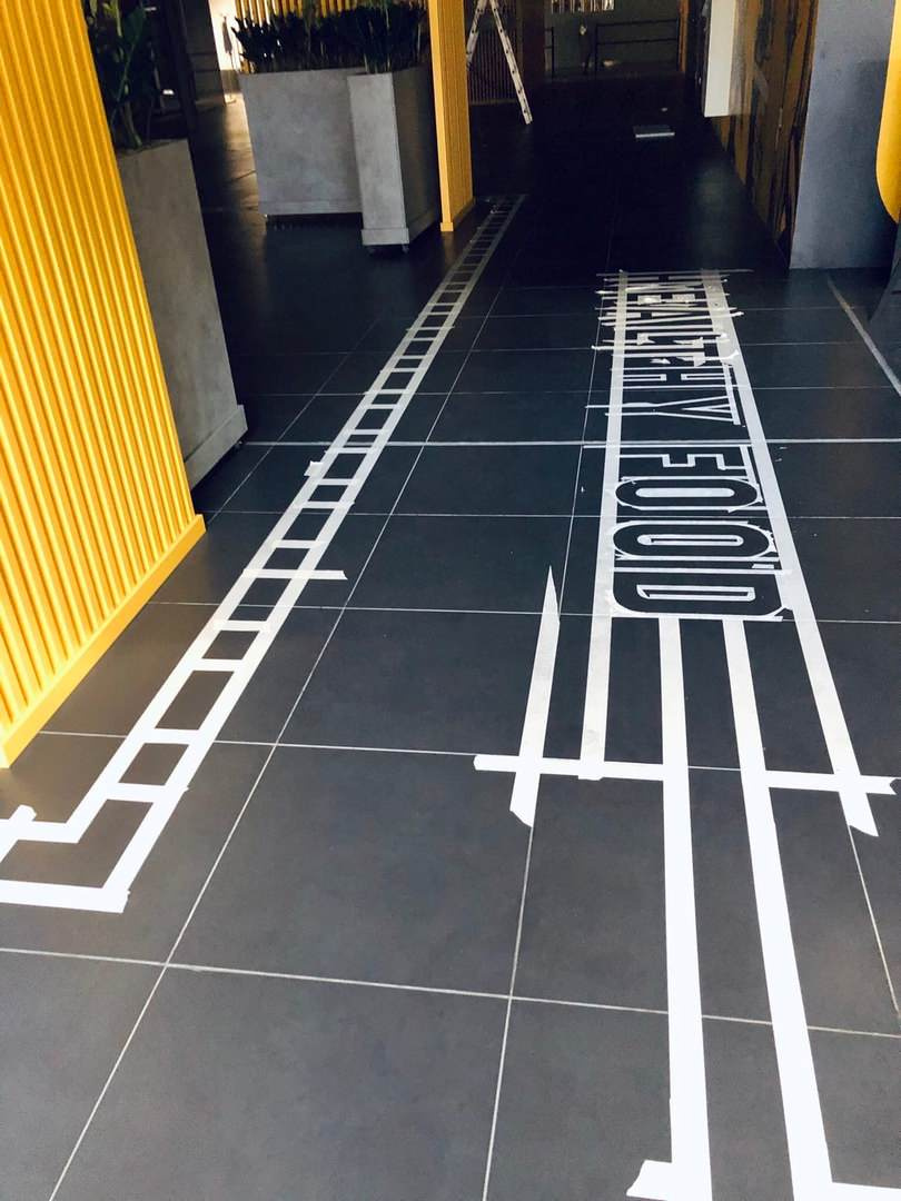 Роспись пола в фитнес - клубе
