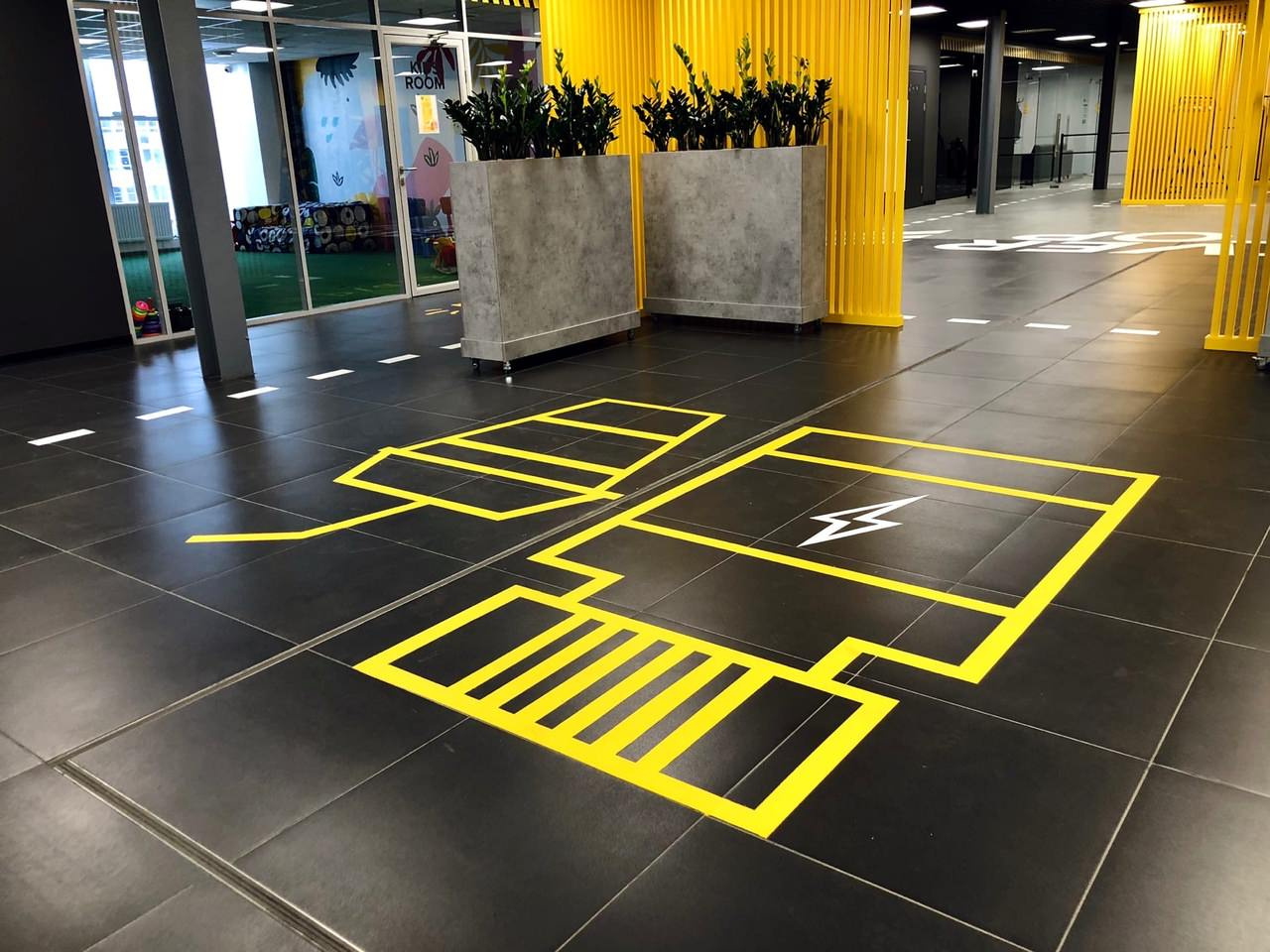 Обложка проекта: Роспись пола в фитнес - клубе