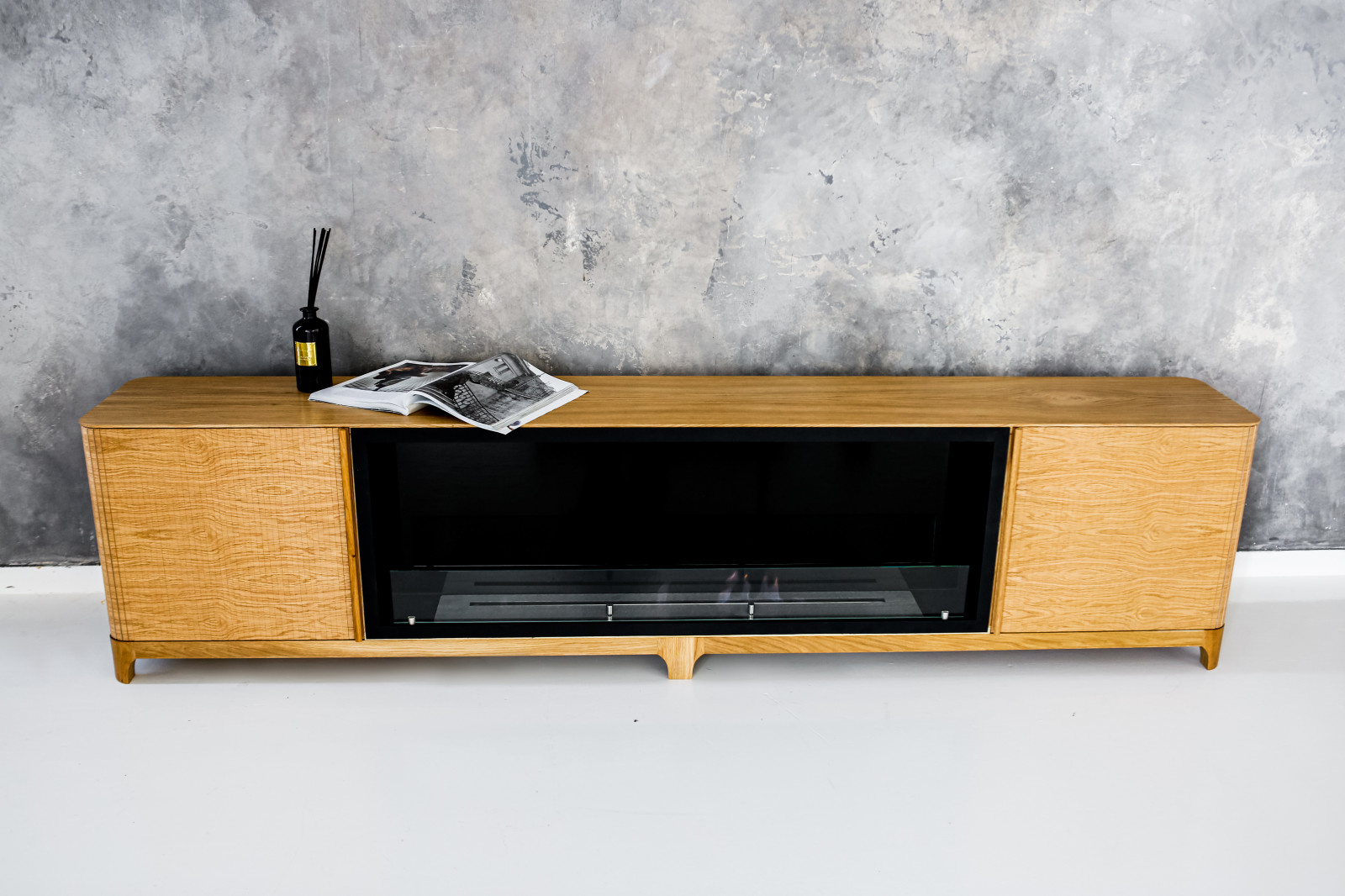 Тумба под ТВ с биокамином