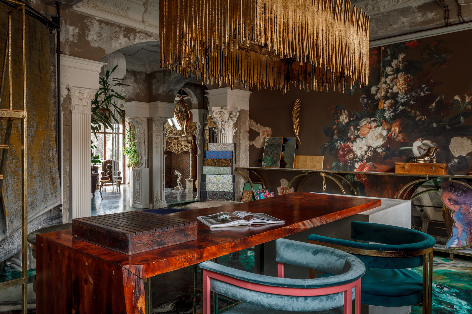 Интерьерный салон/мастерская "AMBASSADOR"