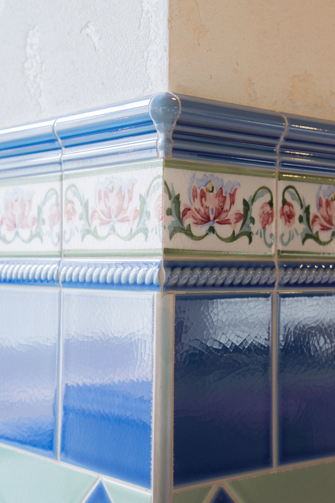 Интерьер гостевого дома в стиле Прованс. Интерьер бассейна (150 кв м)