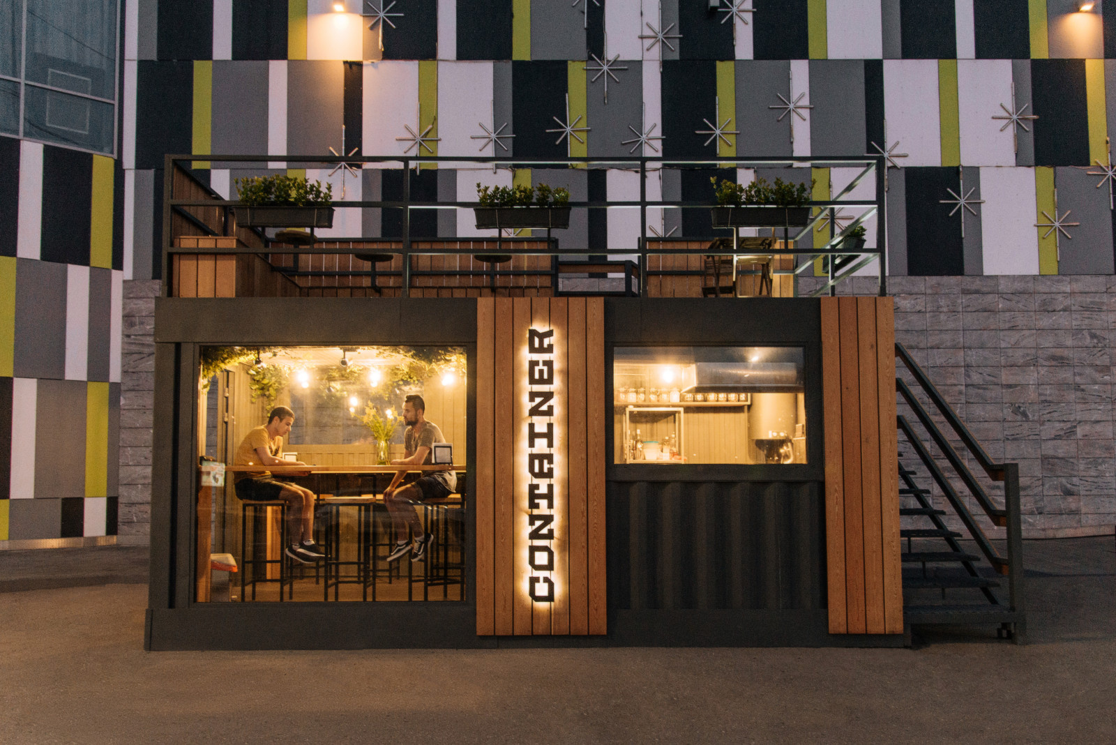 Container