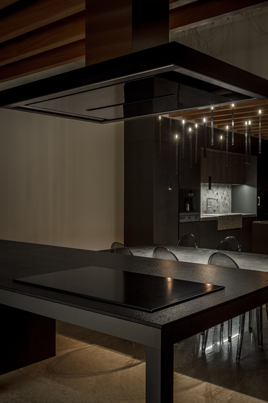 Кухонная студия •Wonderful + Kitchens•  Кухни и техника.