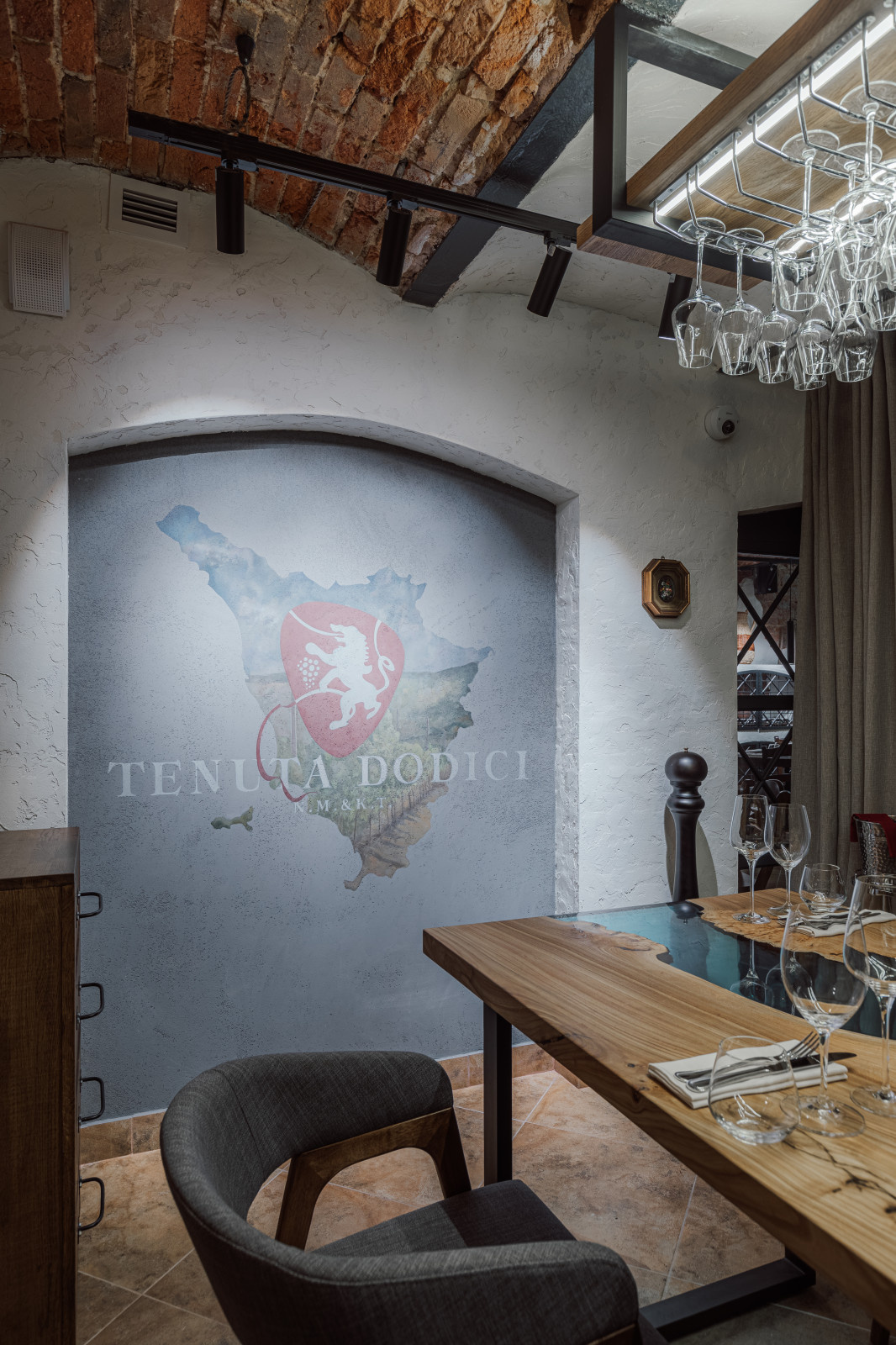 Dodici Wine & Kitchen