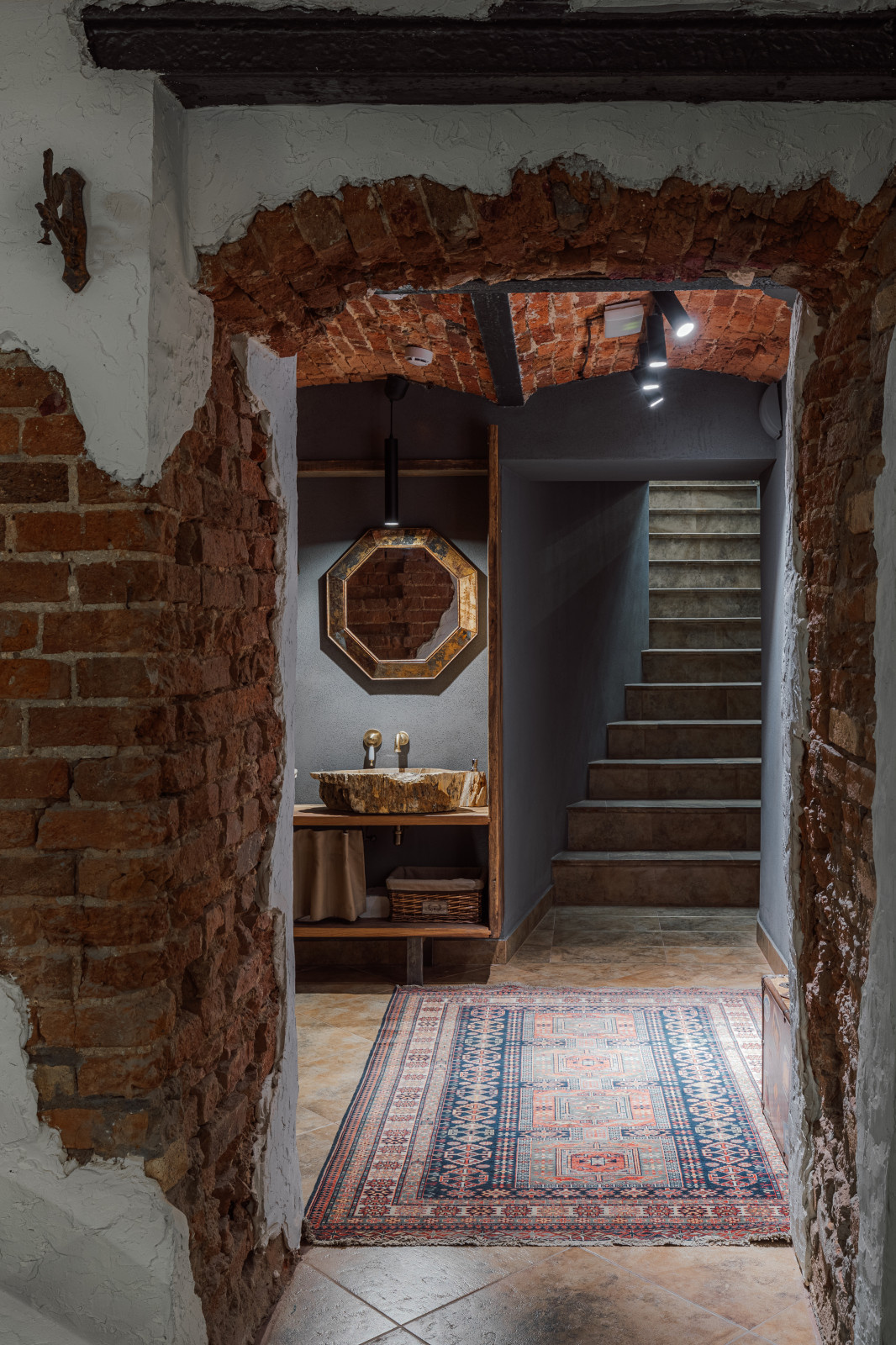 Dodici Wine & Kitchen