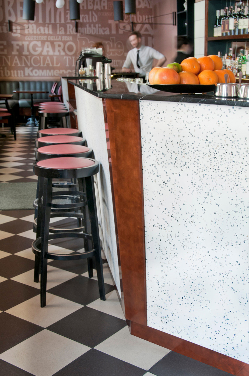 Цветная и фактурная метаморфоза  News Cafe в Минске