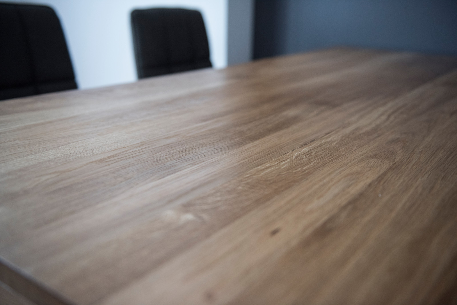 Стол из массива дуба