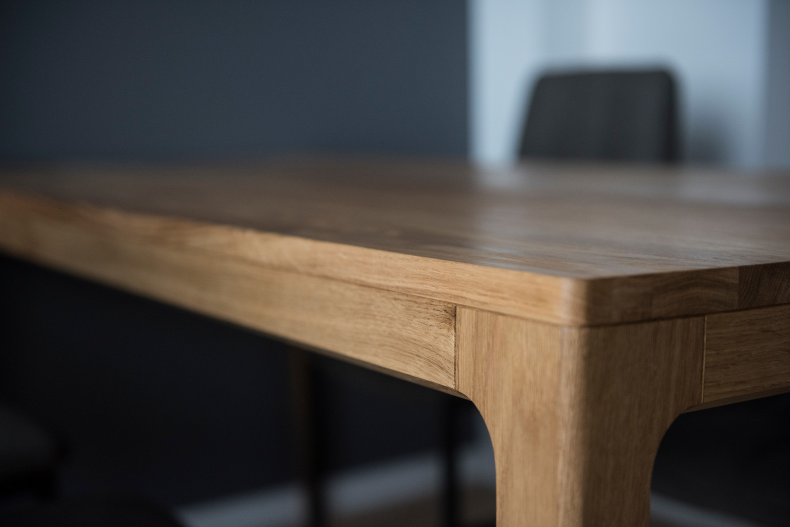 Стол из массива дуба