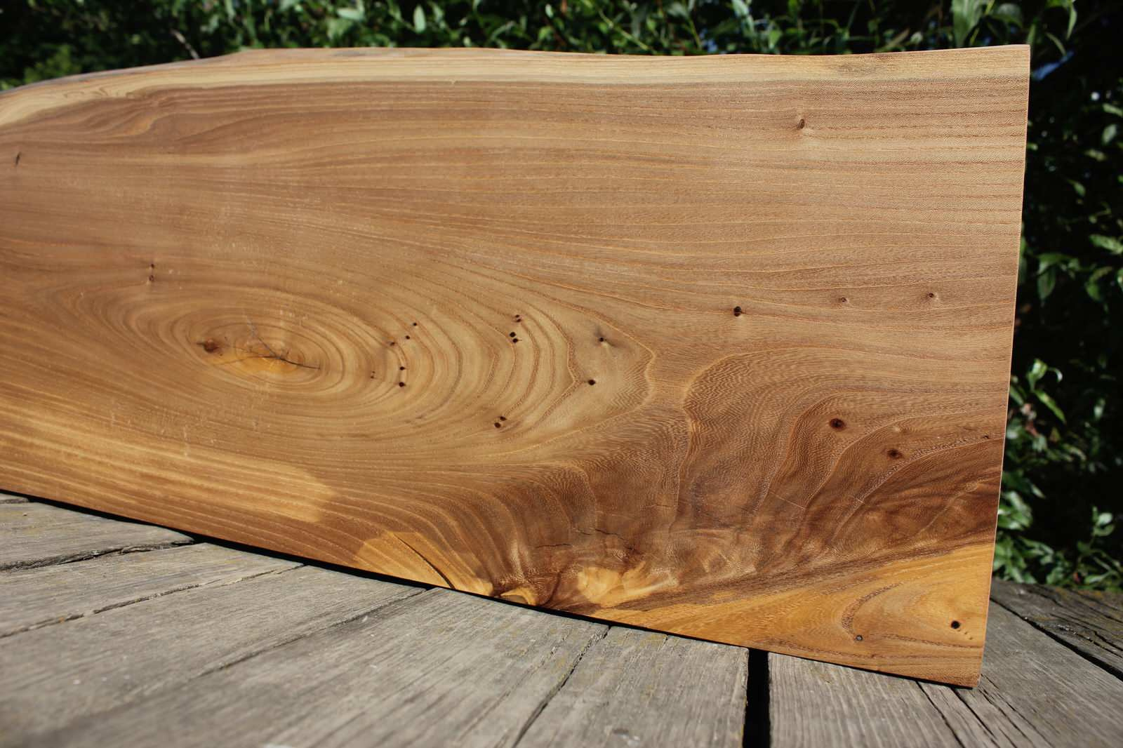 Подвесные полки из карагача