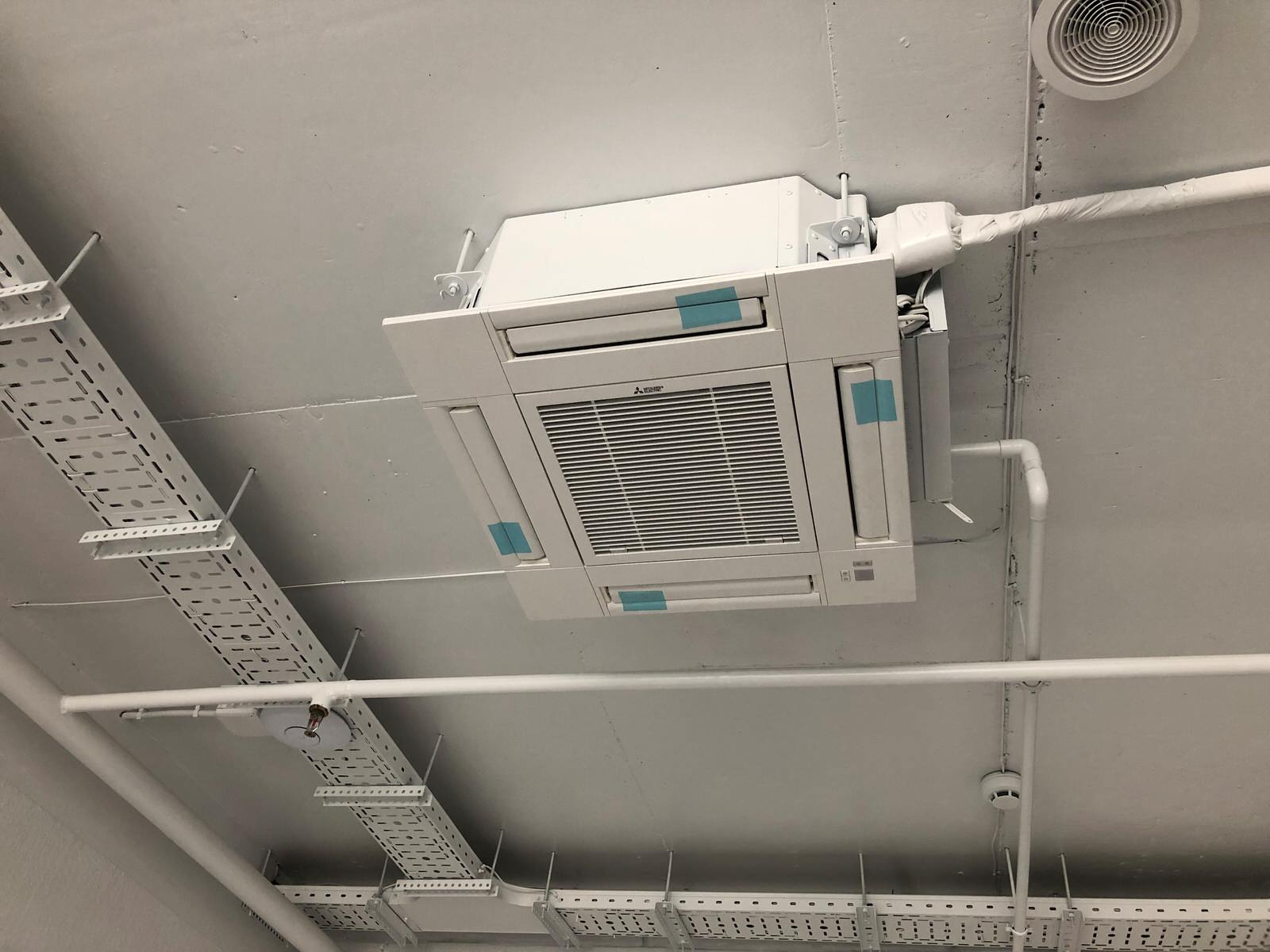 ОФІС, ЖК «ПОКРОВСЬКИЙ ПОСАД»