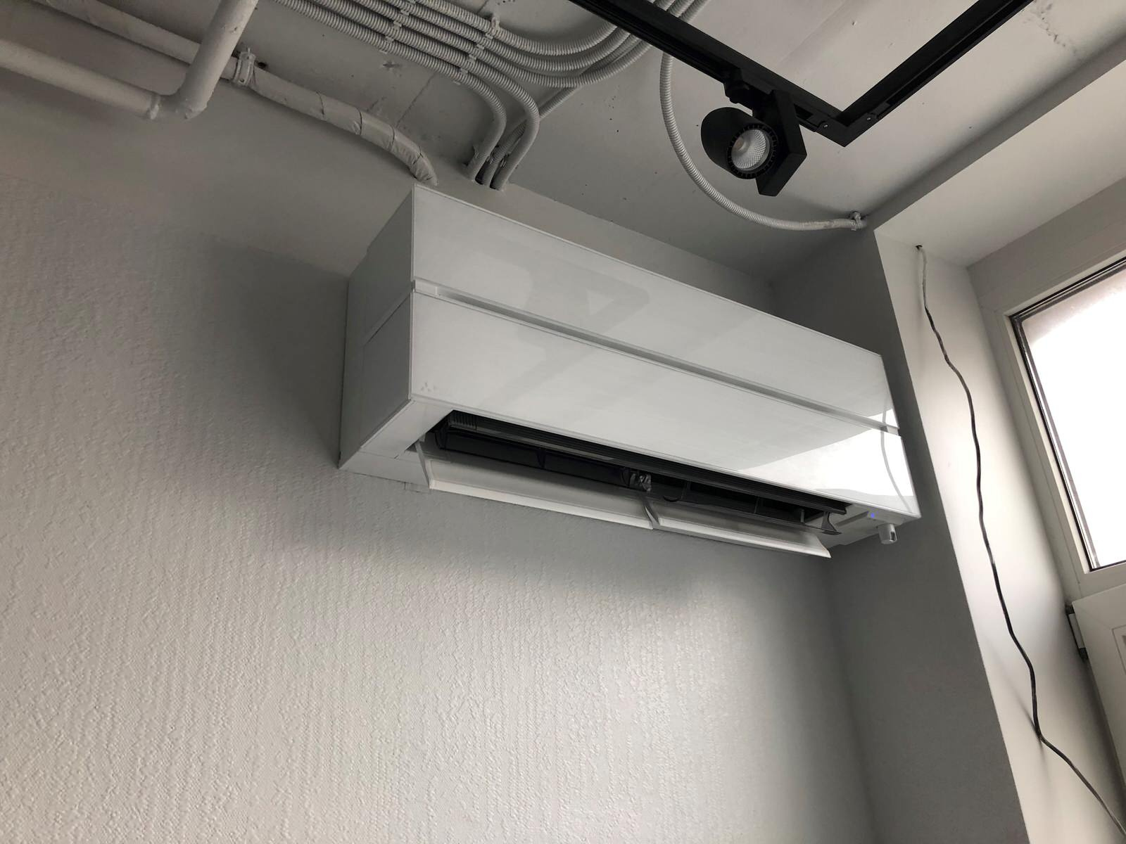 ОФІС, ЖК «ПОКРОВСЬКИЙ ПОСАД»