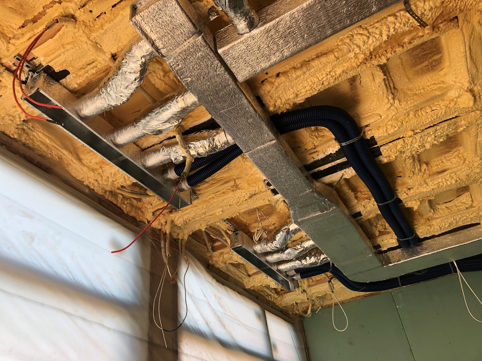 КОТЕДЖ, С. КОЗИН