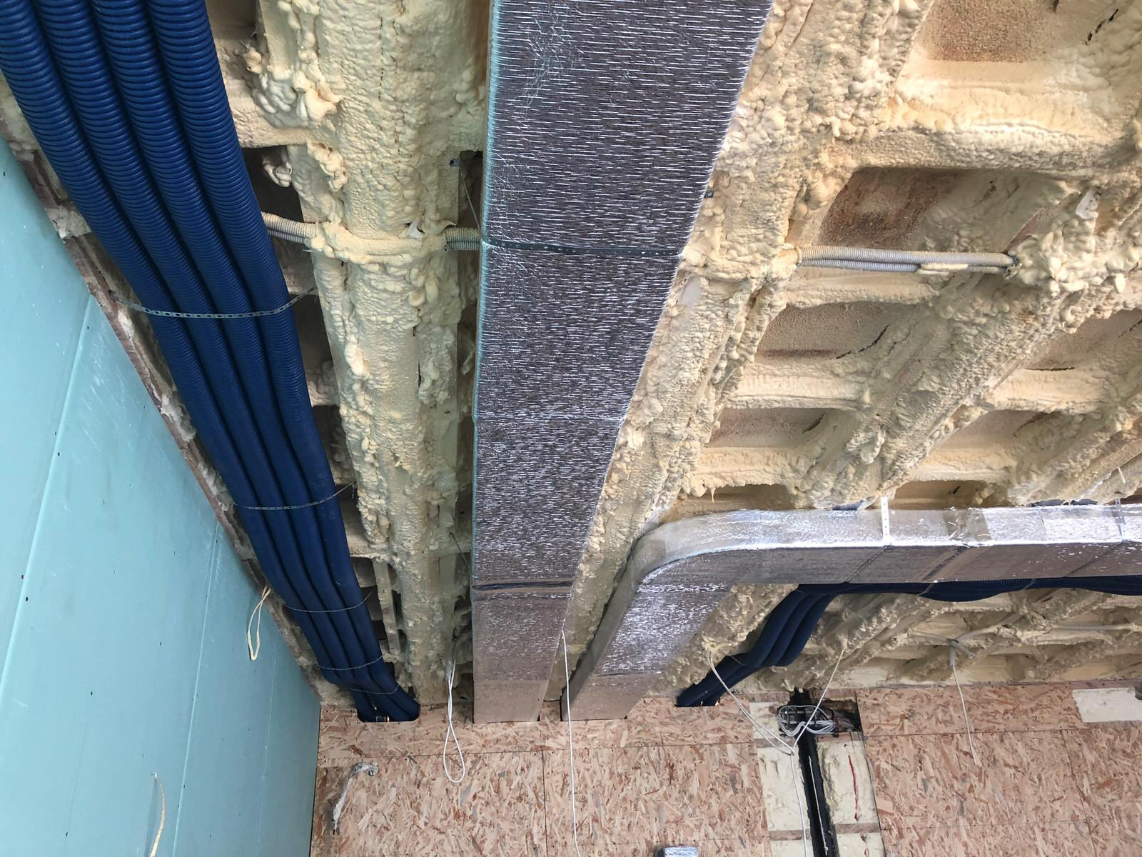 КОТЕДЖ, С. КОЗИН