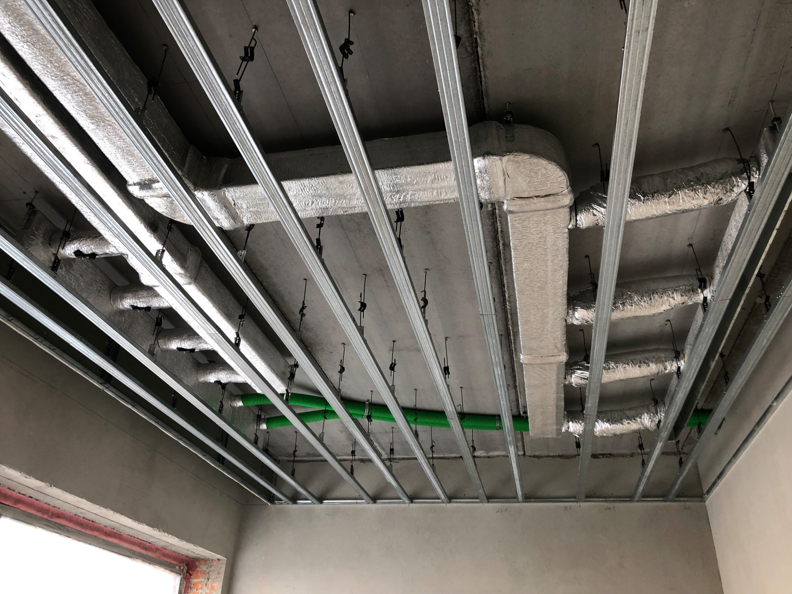 Обложка проекта: КОТЕДЖ ЖУЛЯНИ, М. КИЇВ