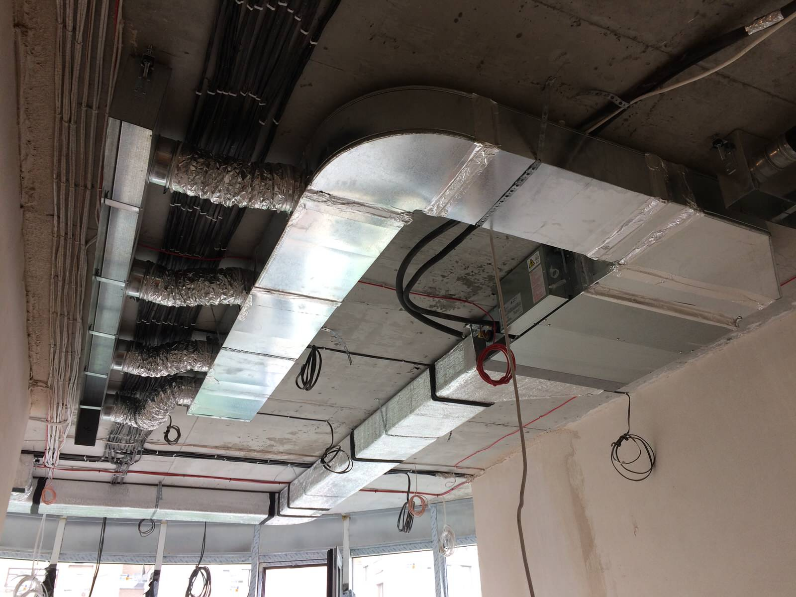 КВАРТИРА, КЛУБНИЙ БУДИНОК «МАЛЕВИЧА, 48»