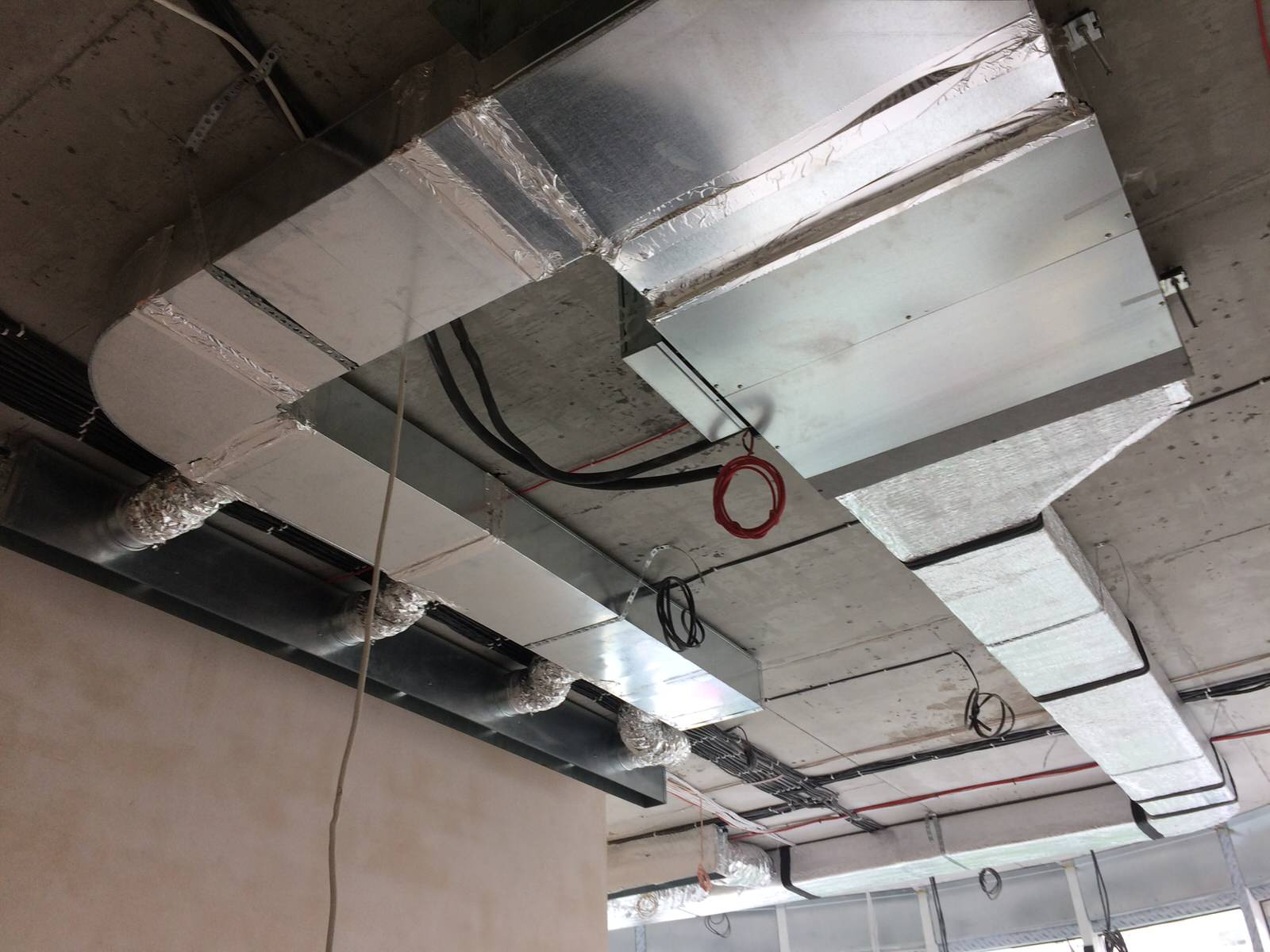 КВАРТИРА, КЛУБНИЙ БУДИНОК «МАЛЕВИЧА, 48»