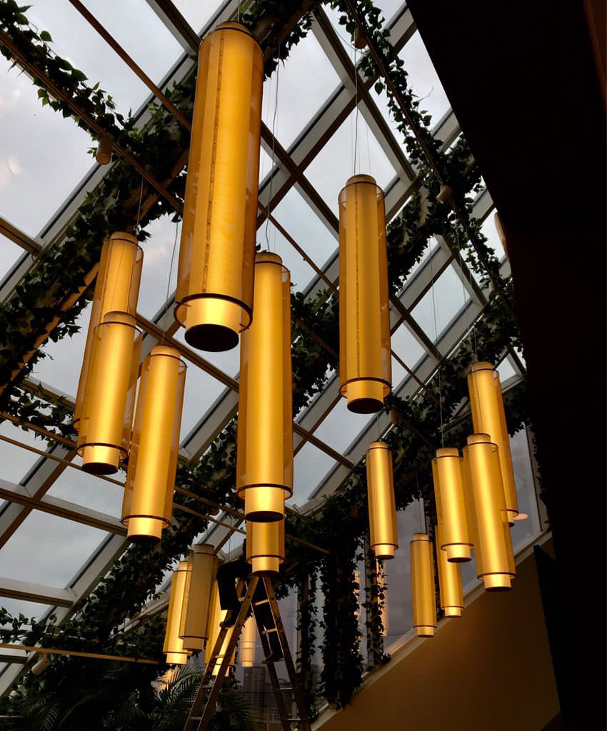 Светильники и световые конструкции для, ресторанов, отелей, ритейла