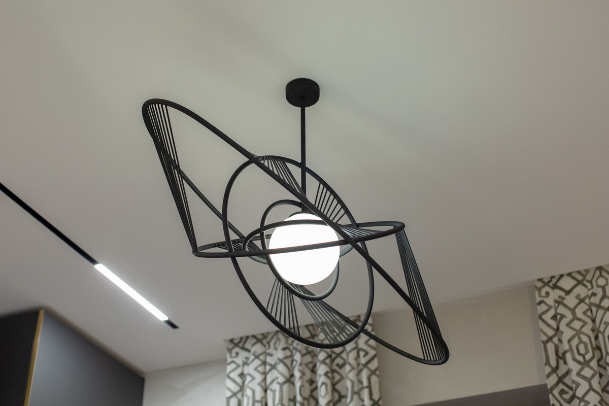 Светильники и световые конструкции для, ресторанов, отелей, ритейла