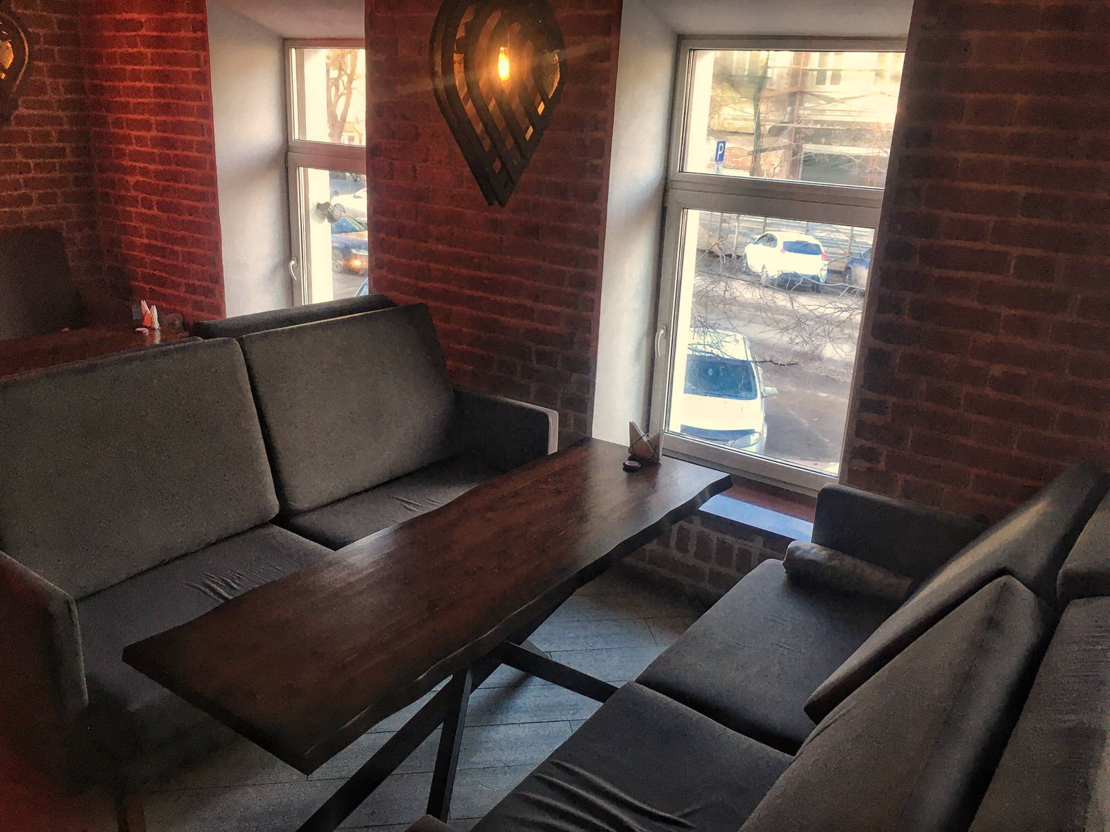 Столы в бар White Owl