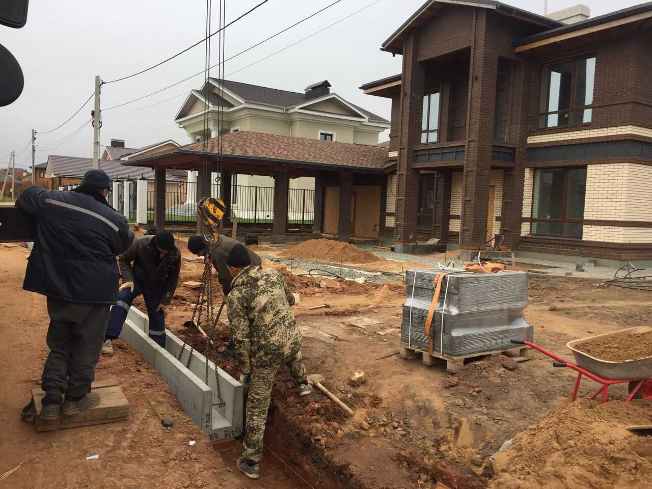 Ландшафтный дизайн участка в КП Сосновый бор