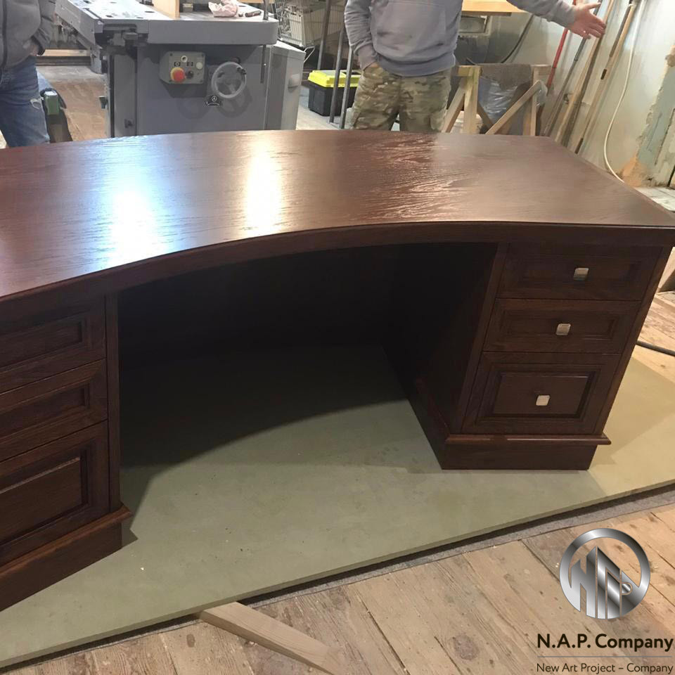 Стол руководителя