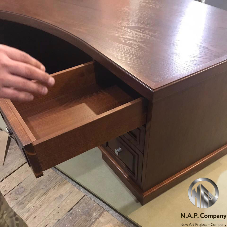 Стол руководителя