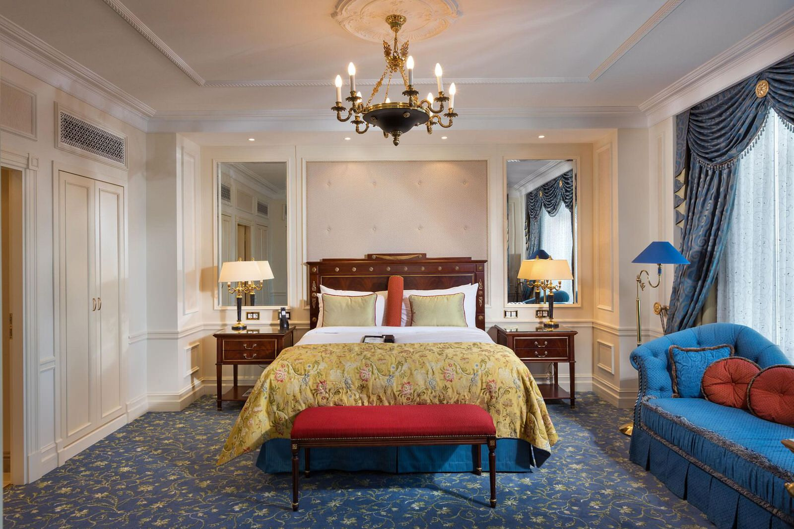 Спальня - Fairmont Grand Hotel от Mirt