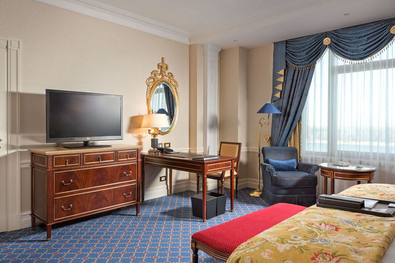 Спальня - Fairmont Grand Hotel от Mirt