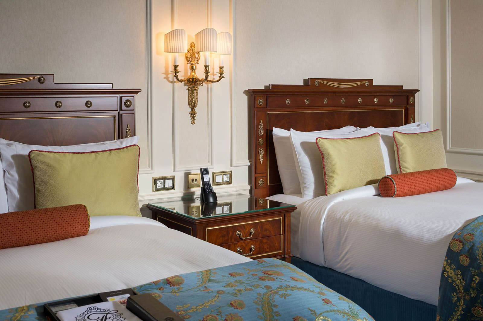 Спальня - Fairmont Grand Hotel от Mirt