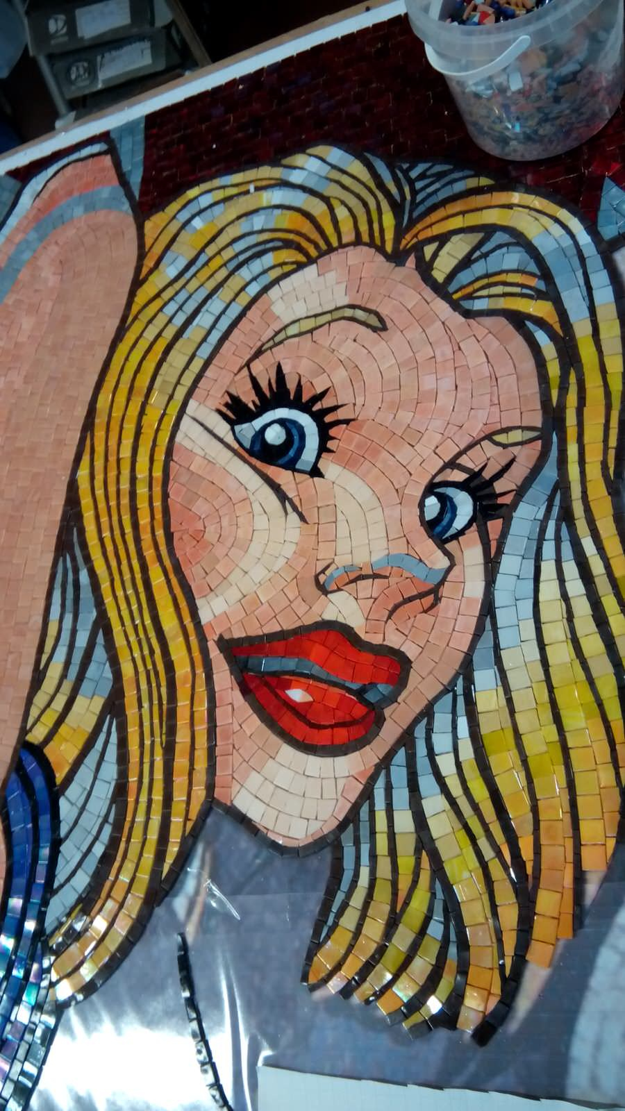 панно из каталога sicis "Fumetto Sicis Artistic GIVE ME 5 MINUTES...ALL RIGHT?"