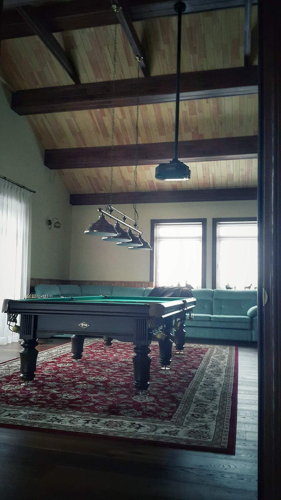 Баня с бильярдной