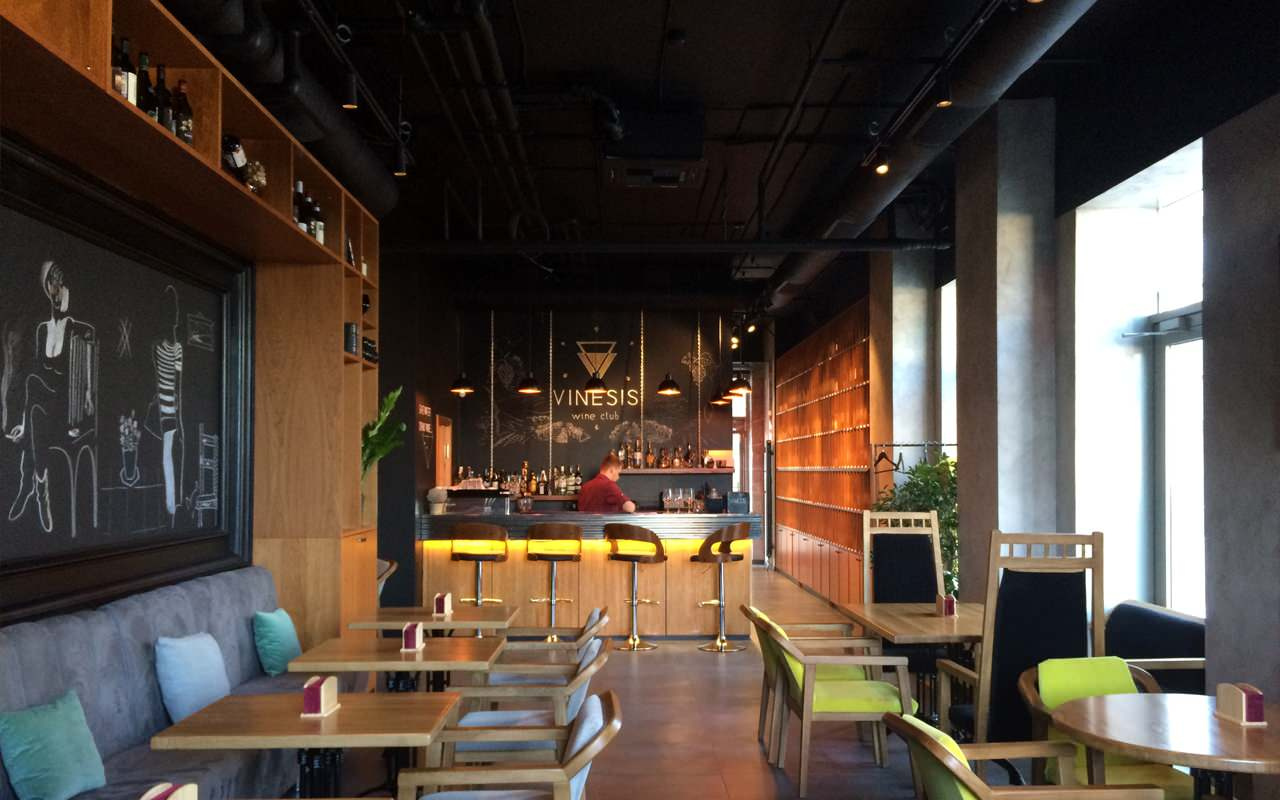Винотека "Vinesis"