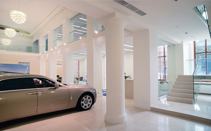 Автосалон "Rollse-Royce Motor Cars"