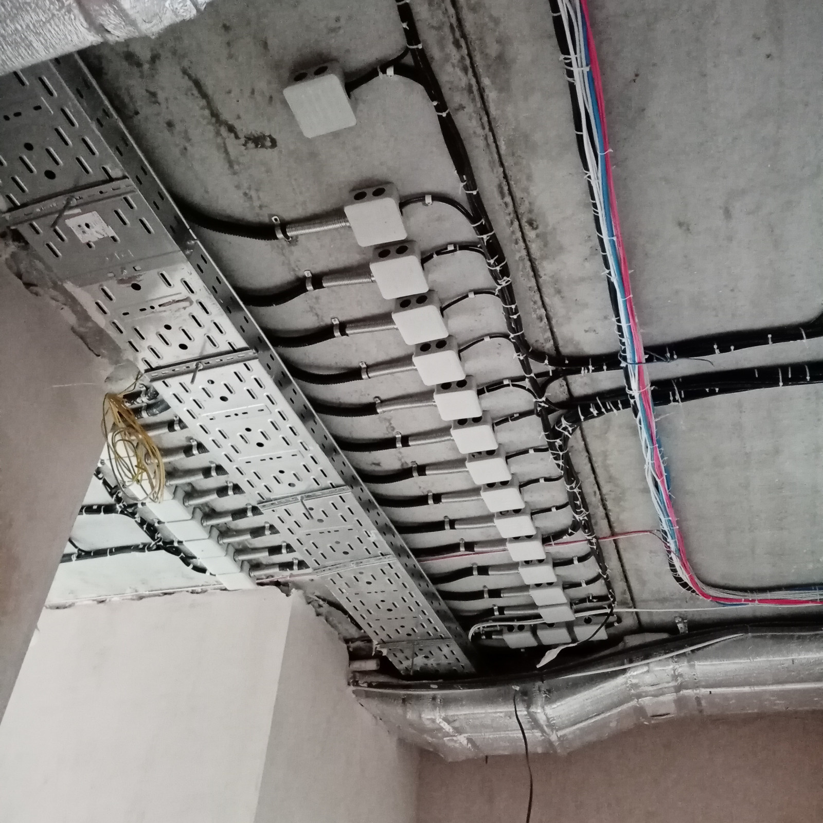 Электромонтаж, монтаж АСУ ТП, КИПиА, СКС, проектные работы в частном доме