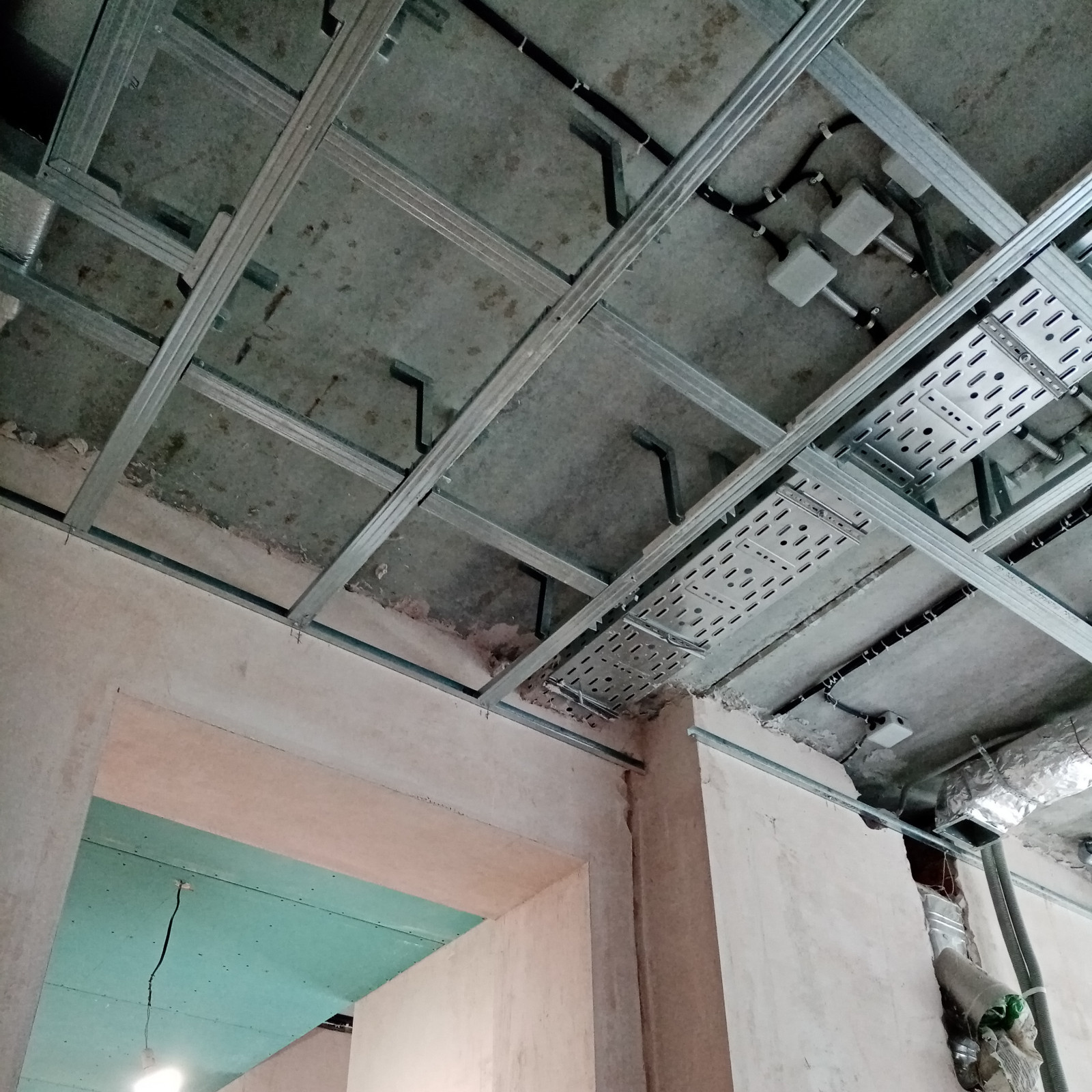 Электромонтаж, монтаж АСУ ТП, КИПиА, СКС, проектные работы в частном доме