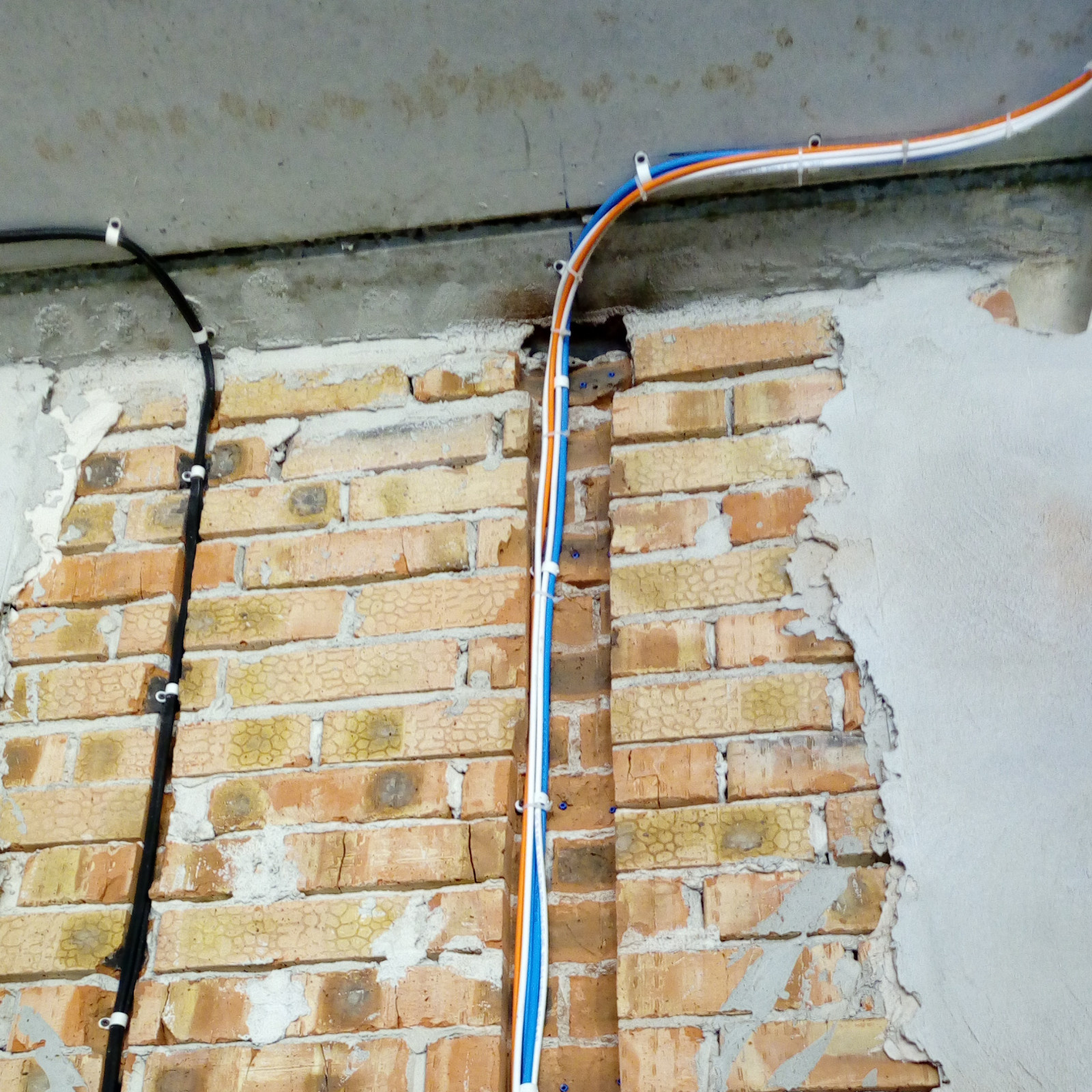 Электромонтаж, монтаж АСУ ТП, КИПиА, СКС, проектные работы в частном доме