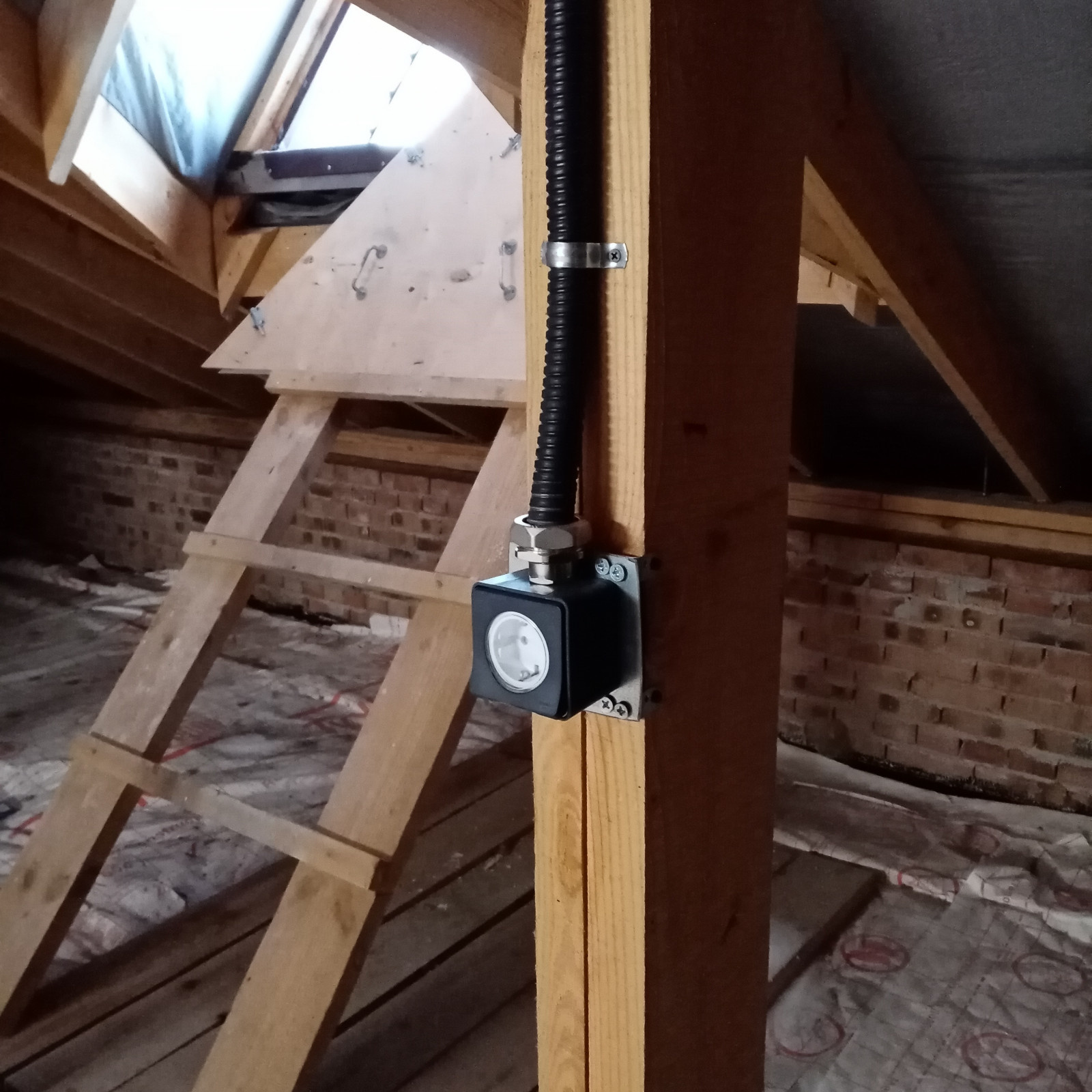 Электромонтаж, монтаж АСУ ТП, КИПиА, СКС, проектные работы в частном доме