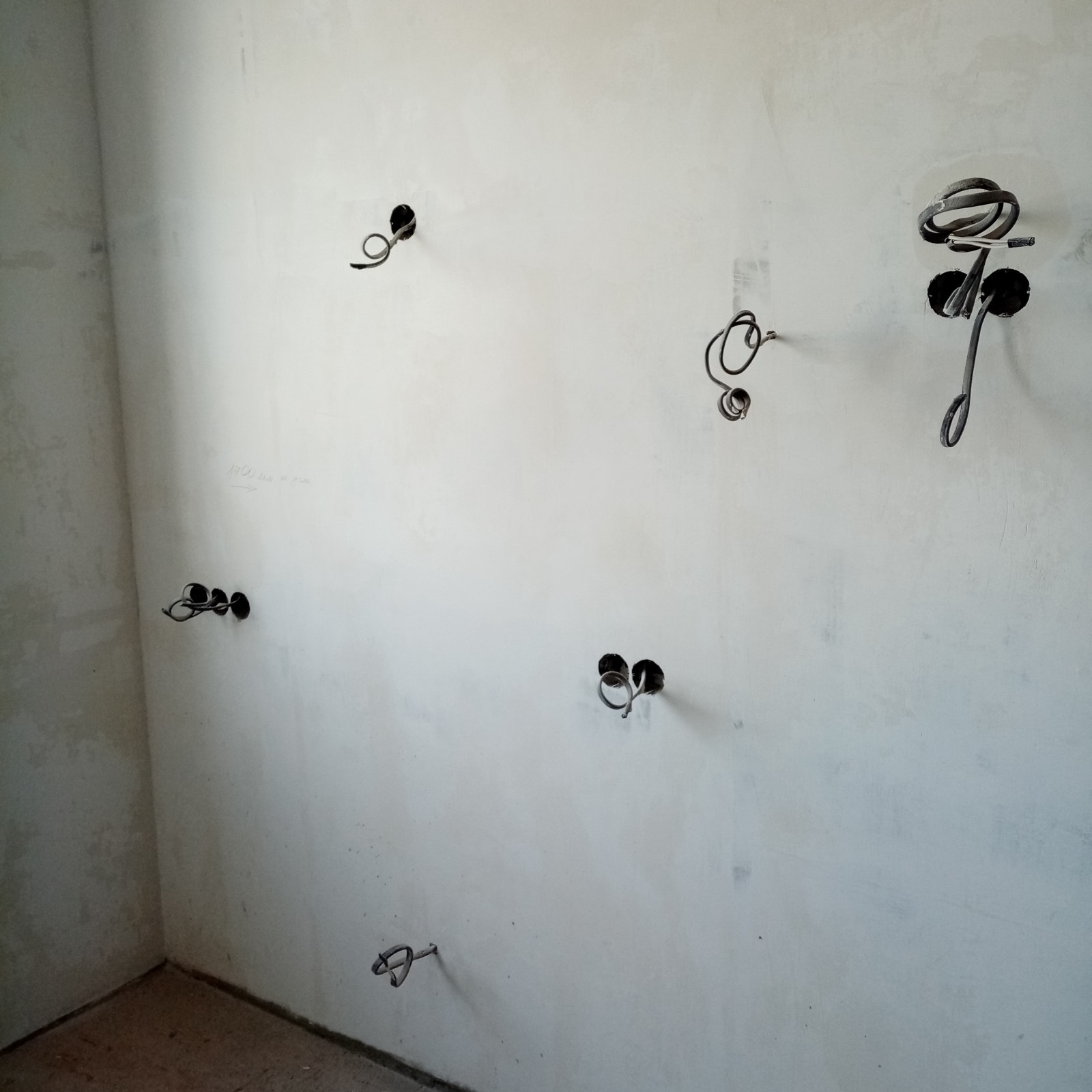 Электромонтаж в квартире