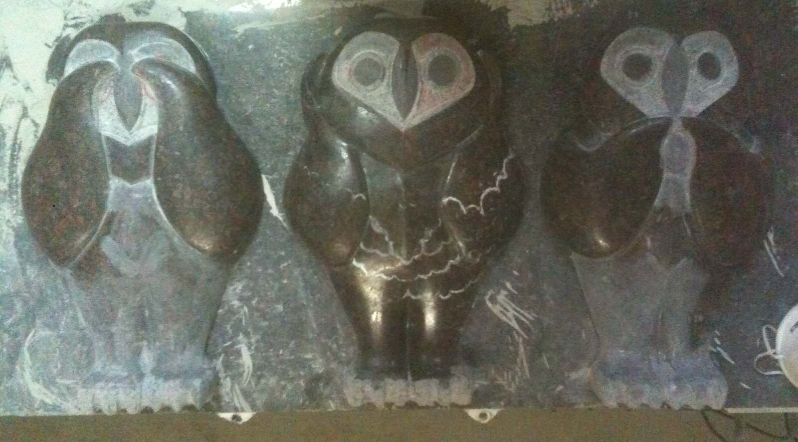 Гранитные совы на здание Финский переулок, дом 4 (Санкт-Петербург)