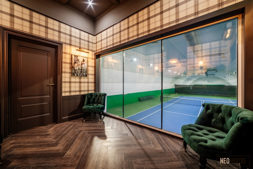 Раздевалка в теннсном клубе