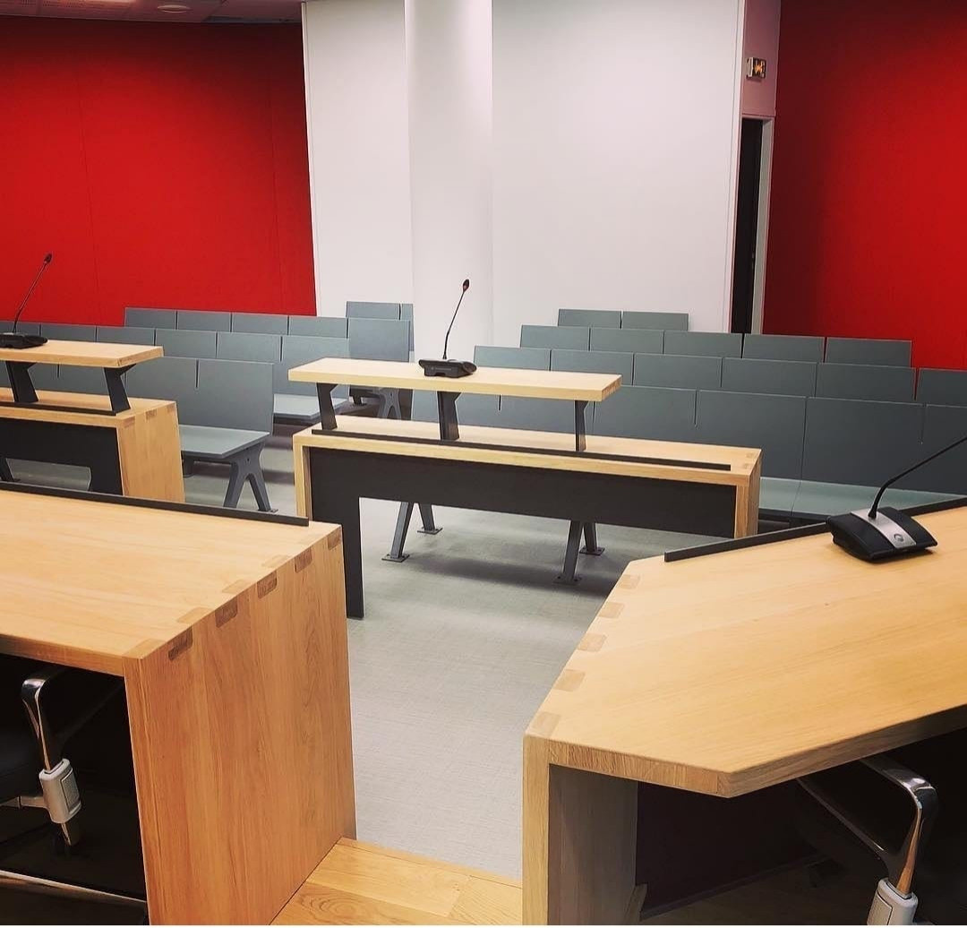 Разработка предметов мебели, декора из инновационного МДФ материала.