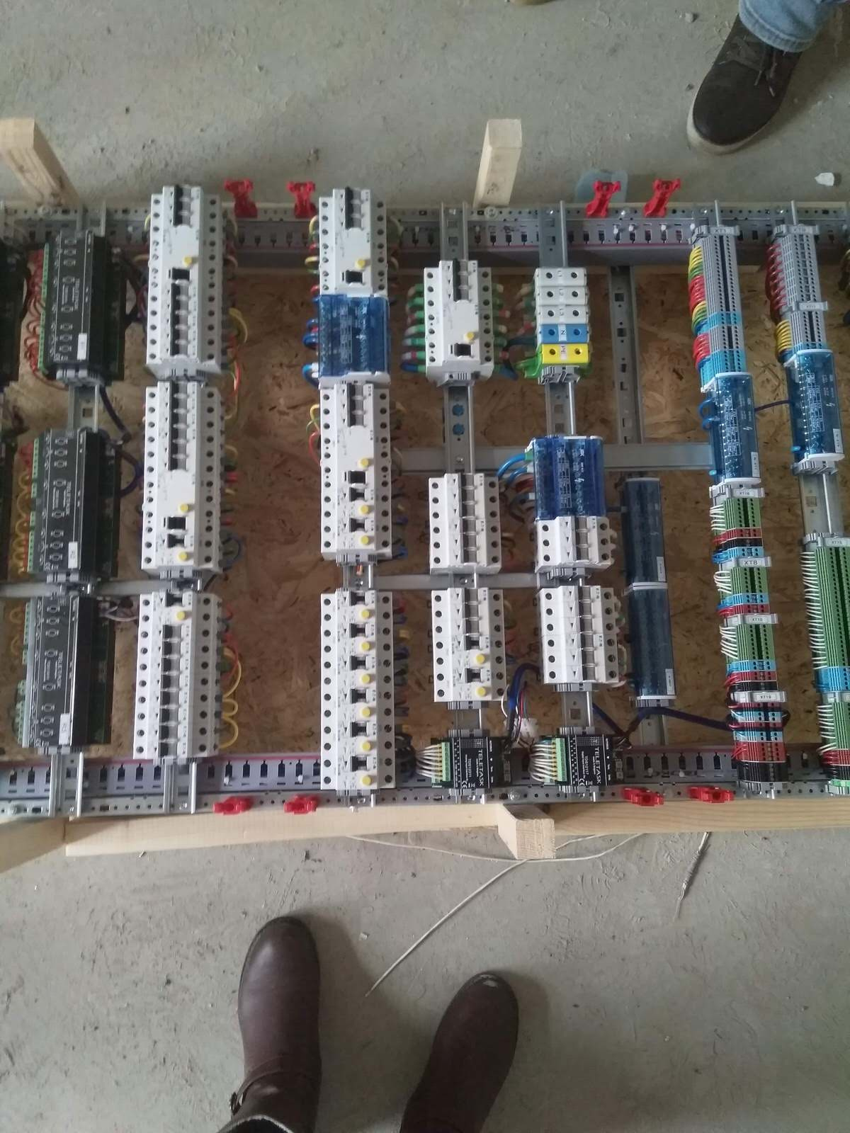 Щиты автоматизации для квартир и домов.