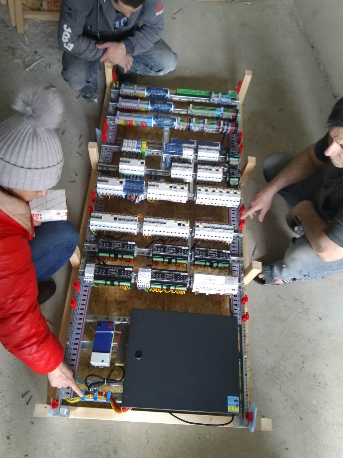 Щиты автоматизации для квартир и домов.